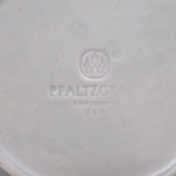 2 - Pfaltzgraff China CHRISTMAS HEIRLOOM 7 3/8 Inch Salad Plates Made In U.S.A. - Picture 4 of 4